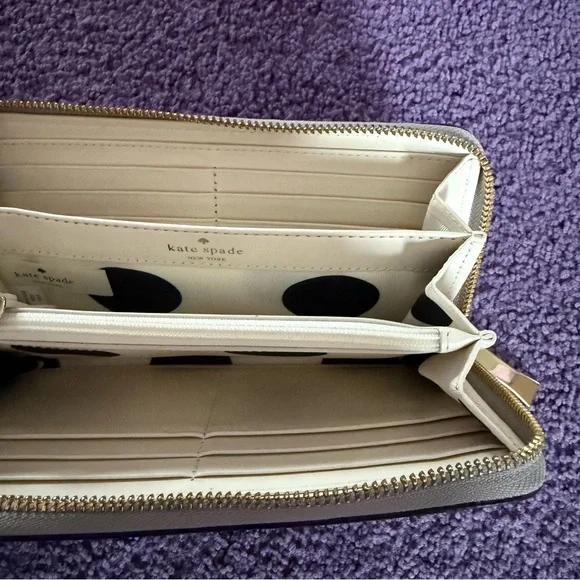 Kate Spade Wallet - Picture 3 of 4